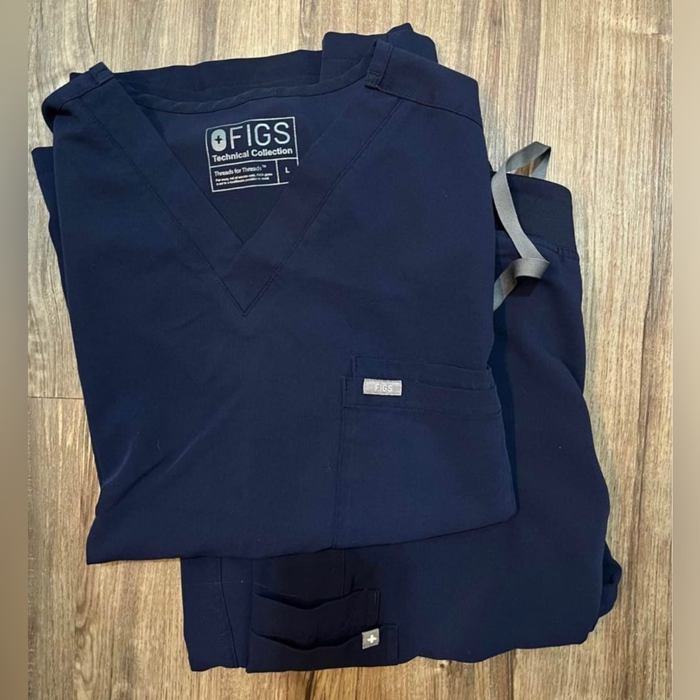 Figs Navy Scrubs Catarina Kade Size Large